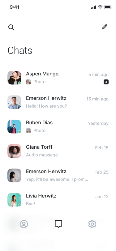 Captura de pantalla de Kwingo mostrando canales y mensajes organizados